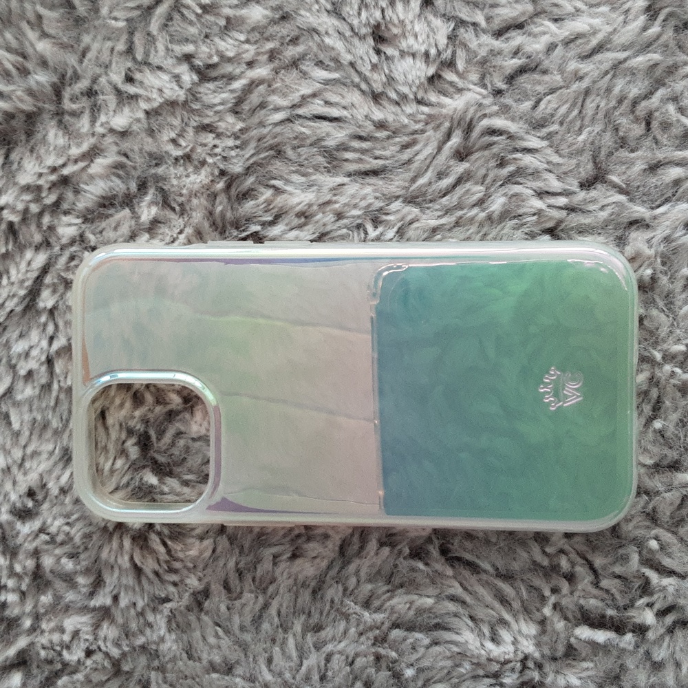 Velvet Caviar 13 mini case